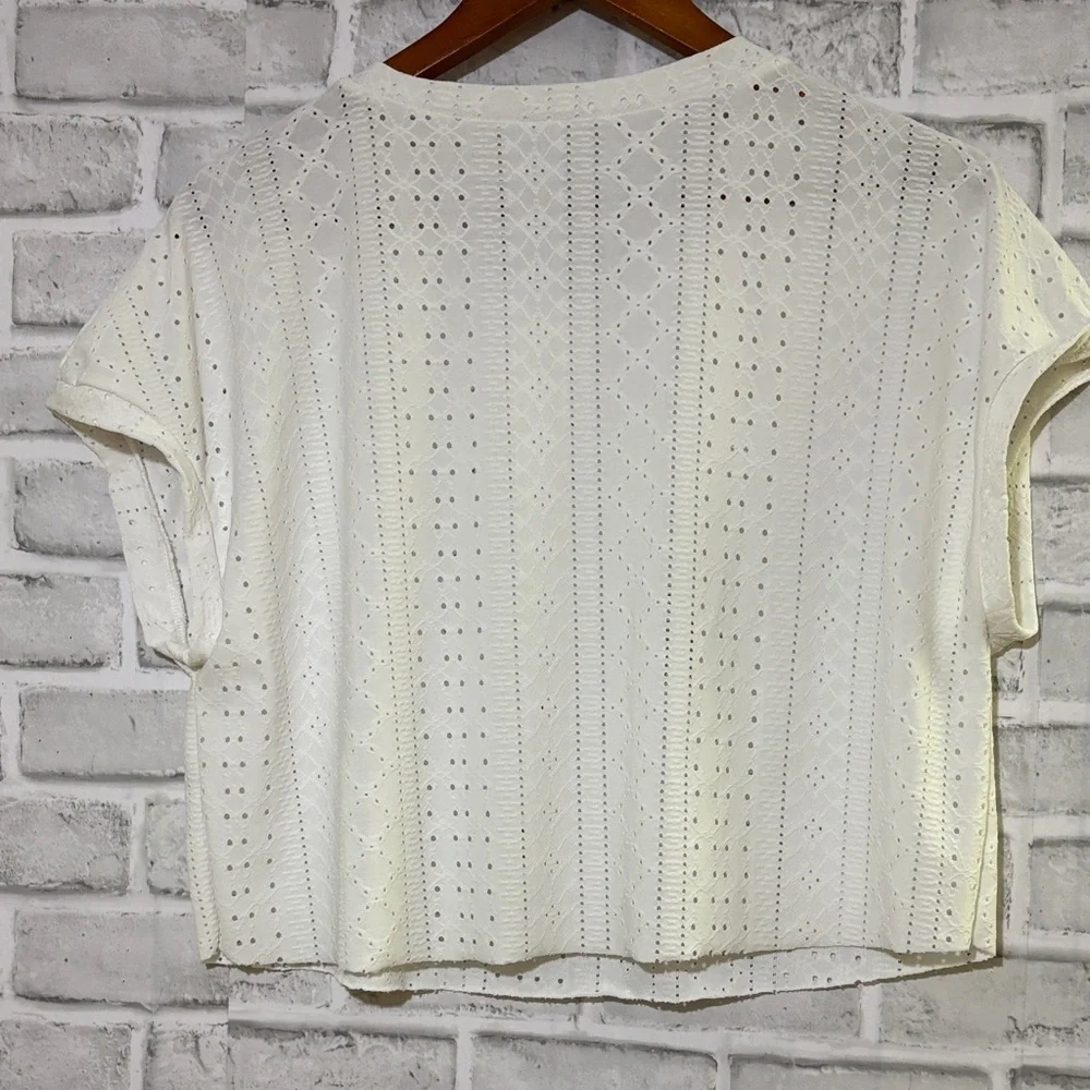 Zara White Eyelet short sleeve blouse size small - Picture 6 of 6